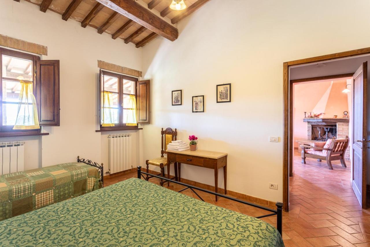 Agriturismo S. Eurosia Монтальчино Екстер'єр фото
