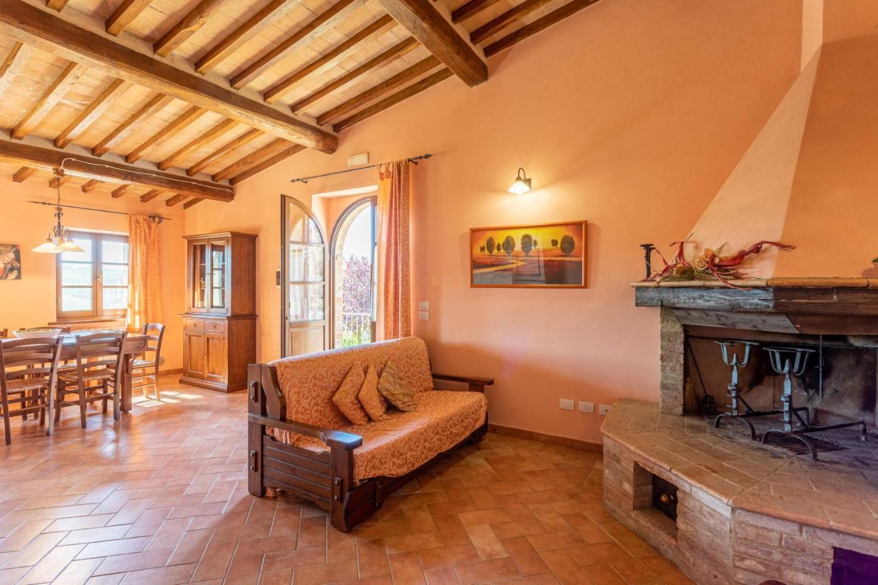 Agriturismo S. Eurosia Монтальчино Екстер'єр фото